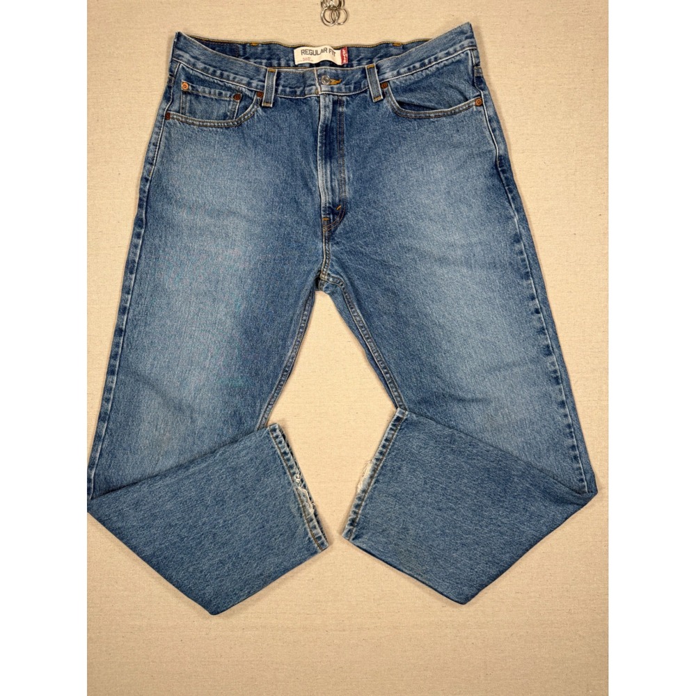 Levis 505 Regular Fit Jeans Mens 38x32 Medium Wash Blue Denim Straight Leg